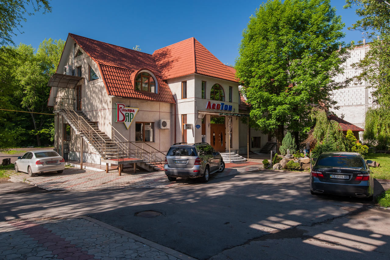 Отель Leoton Hotel Черновцы-13