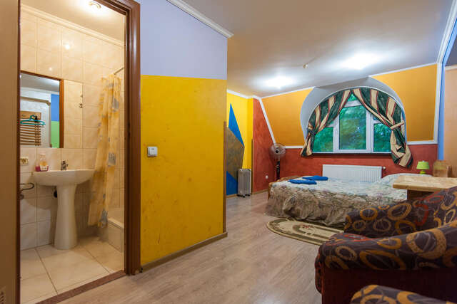 Отель Leoton Hotel Черновцы-38